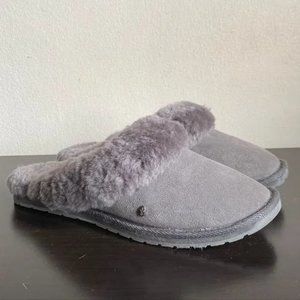 EMU Australia Women 11 Men 10 Gray Suede Sheepskin Slippers